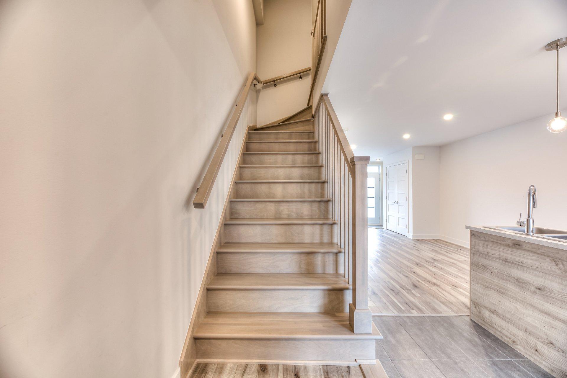 









56


Rue Morell

, 2,
Beauharnois,




QC
H8N1M6

