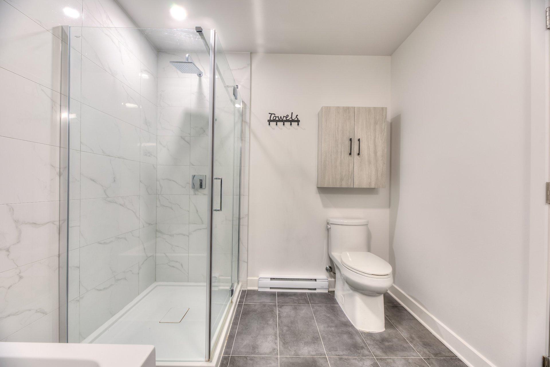 









56


Rue Morell

, 2,
Beauharnois,




QC
H8N1M6

