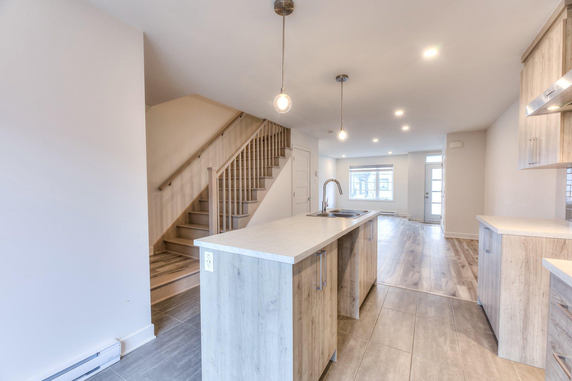 









56


Rue Morell

, 2,
Beauharnois,




QC
H8N1M6

