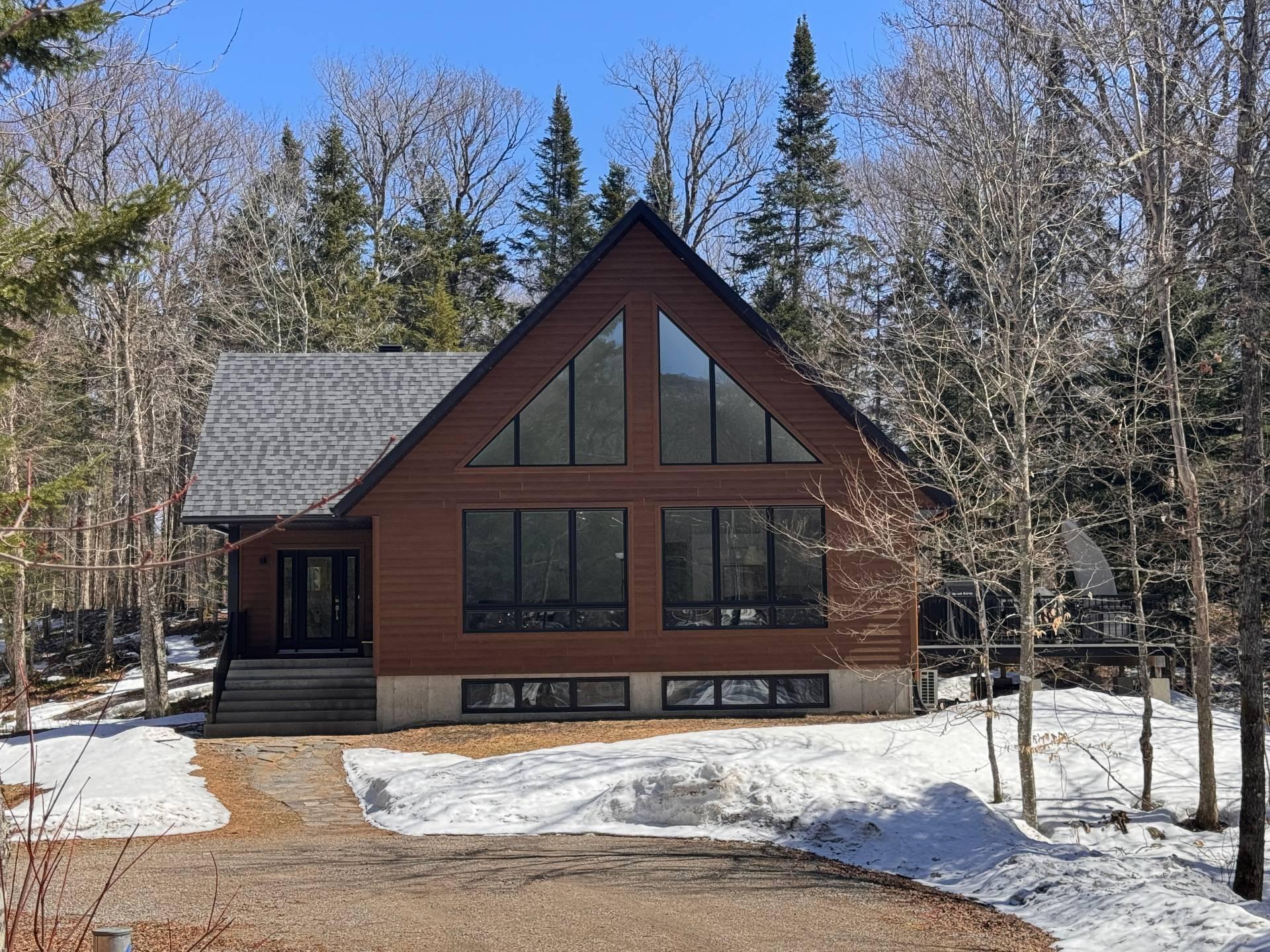 









60


Crois. Pangman

,
Lac-Supérieur,




QC
J0T1P0

