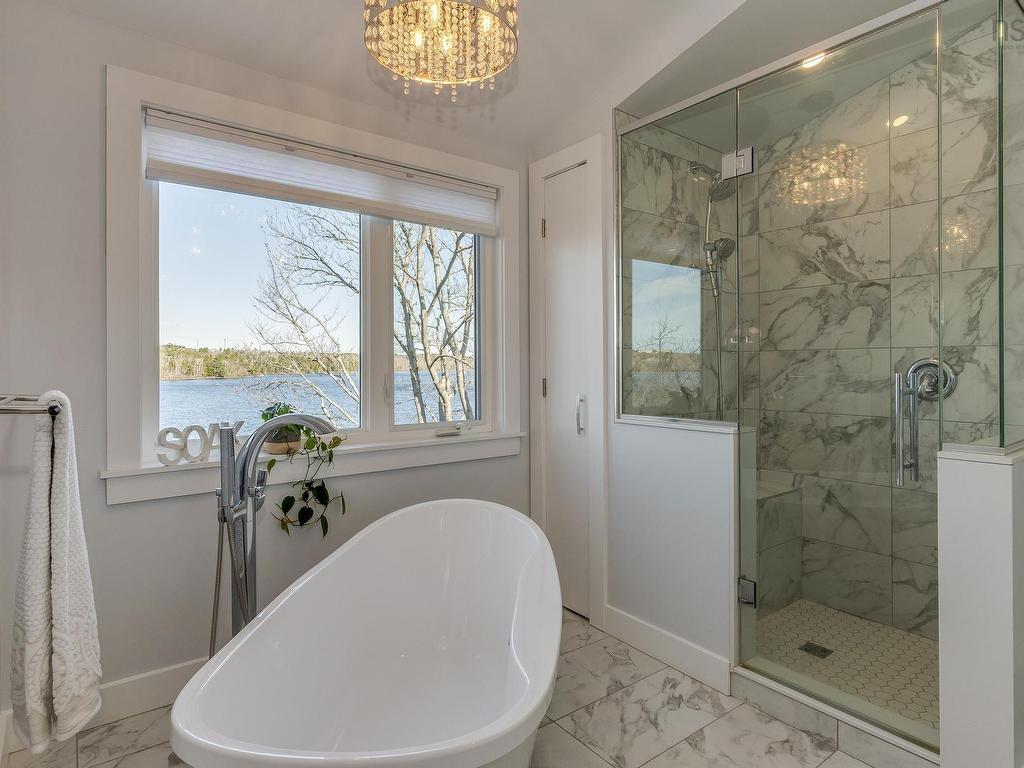 












395 Waverley Road

,
Dartmouth,




NS
B2X 2E7


