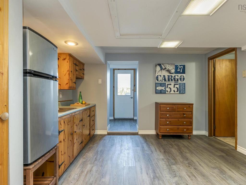 












395 Waverley Road

,
Dartmouth,




NS
B2X 2E7

