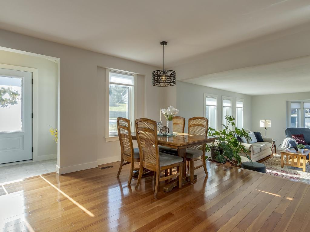 












395 Waverley Road

,
Dartmouth,




NS
B2X 2E7

