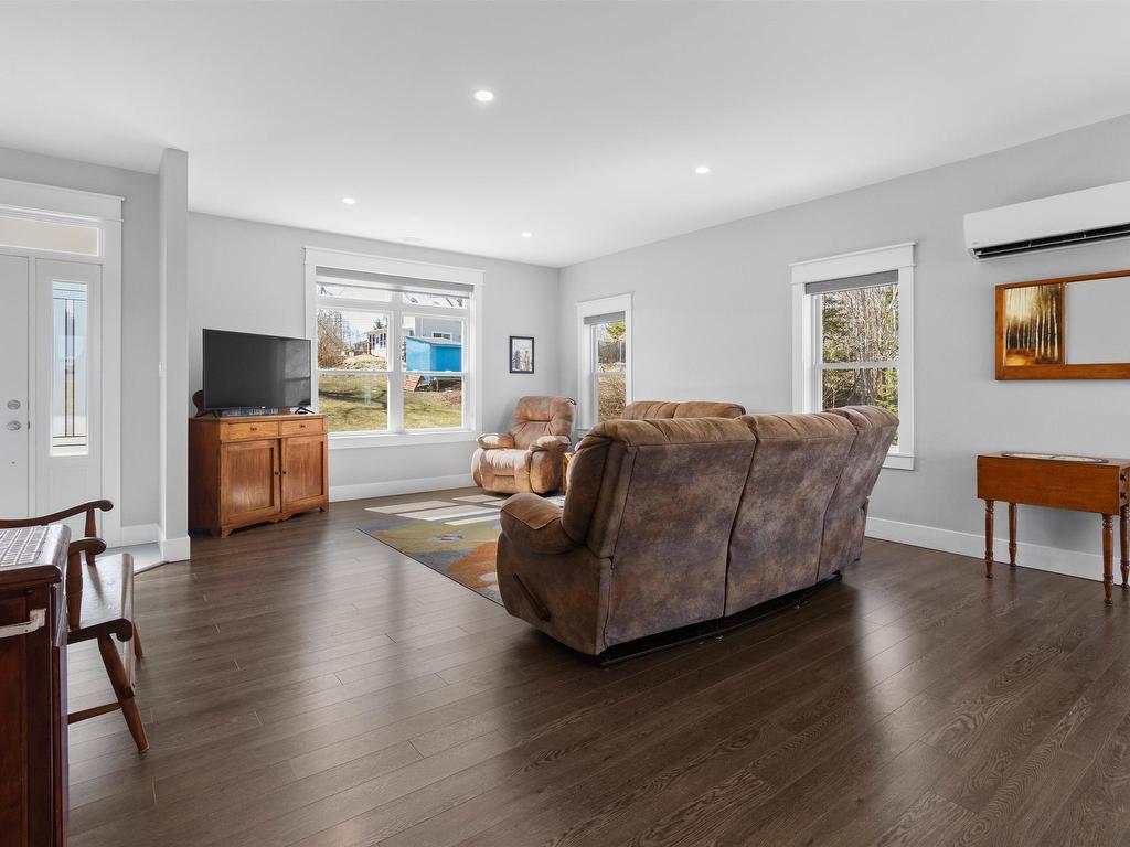 












219 Lower Montague Road

,
Montague,




PE
C0A 1R0


