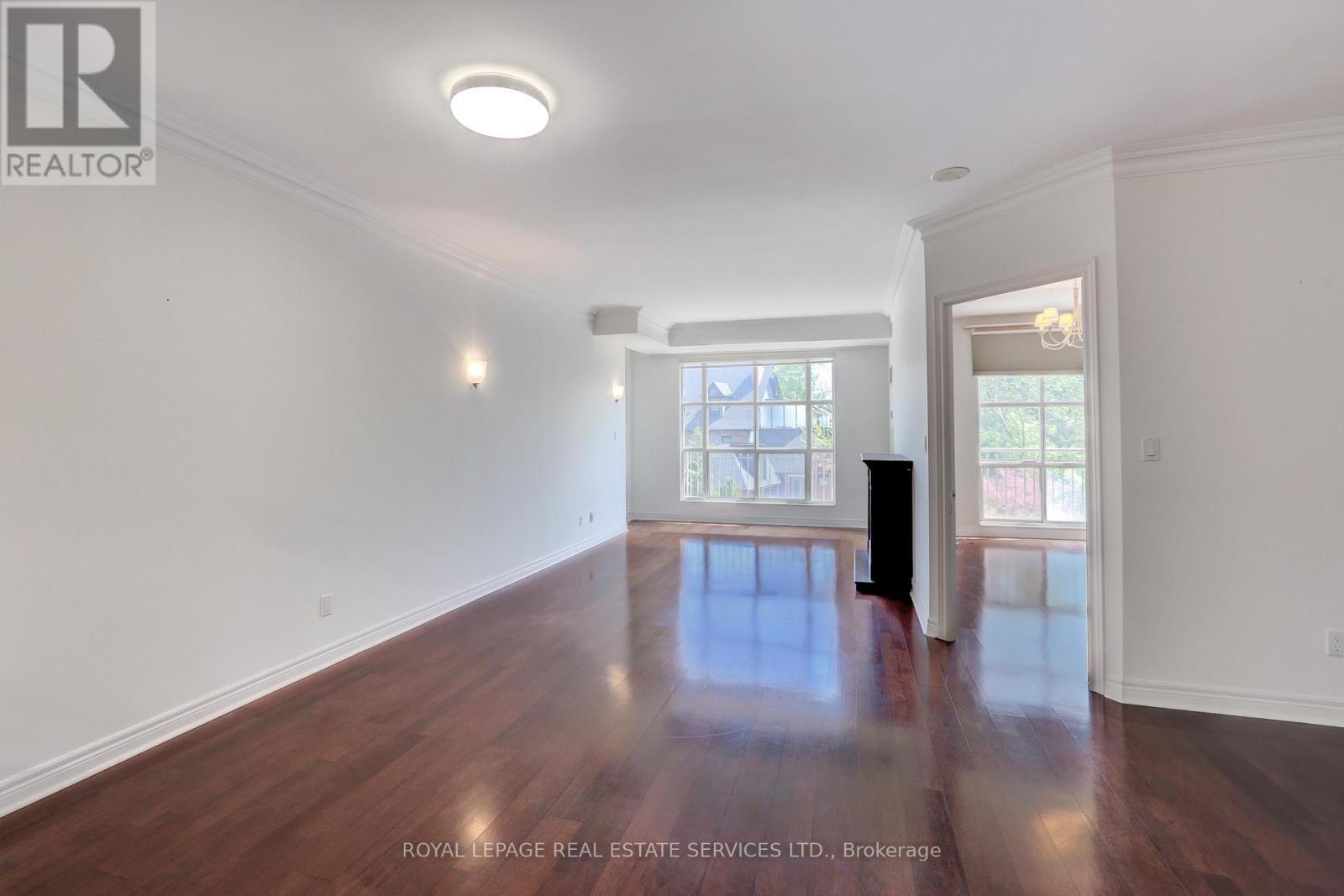 












303 - 3085 BLOOR STREET W

,
Toronto,




Ontario
M8X1C8

