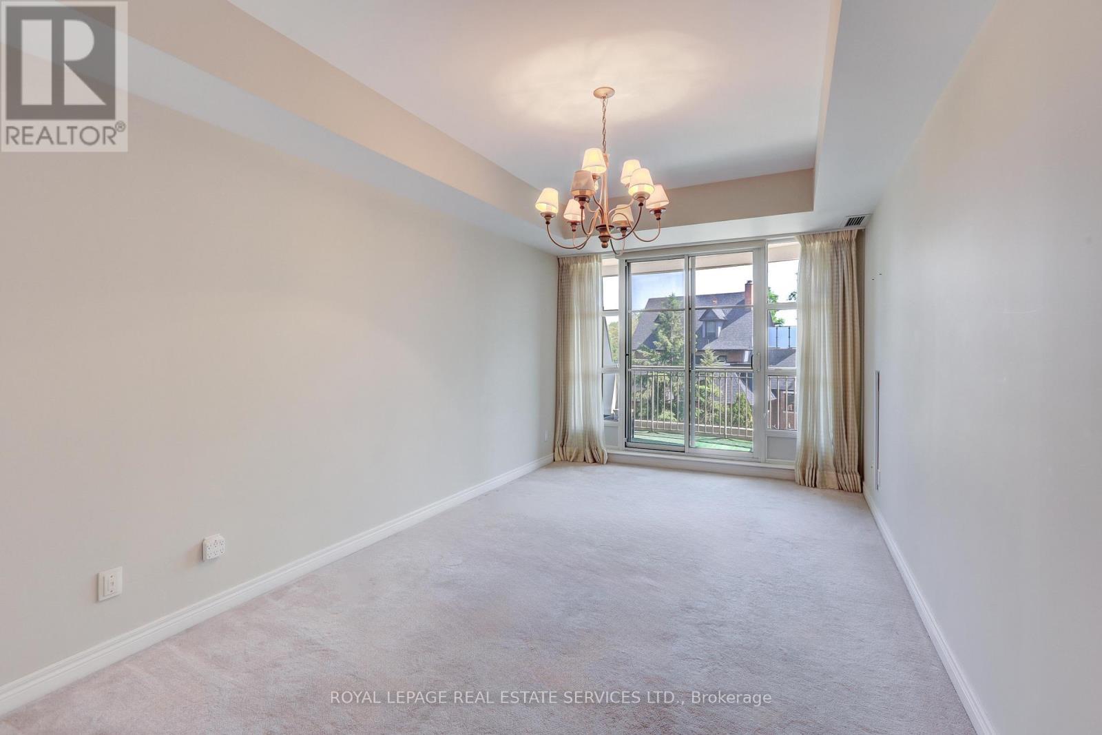 












303 - 3085 BLOOR STREET W

,
Toronto,




Ontario
M8X1C8

