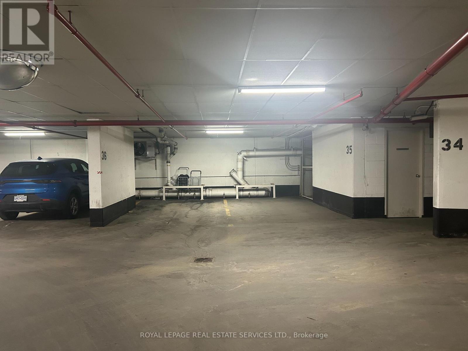 












303 - 3085 BLOOR STREET W

,
Toronto,




Ontario
M8X1C8

