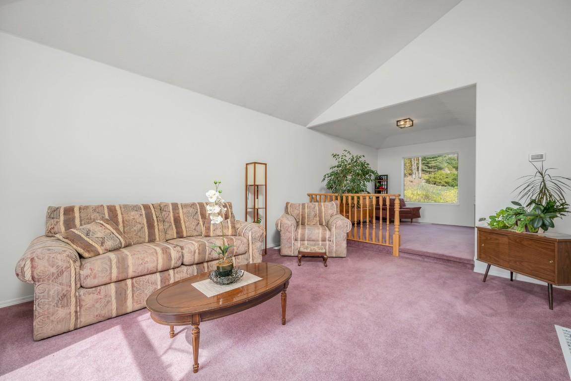 









6733


Foothills

Drive,
Vernon,




BC
V1B 2Y2

