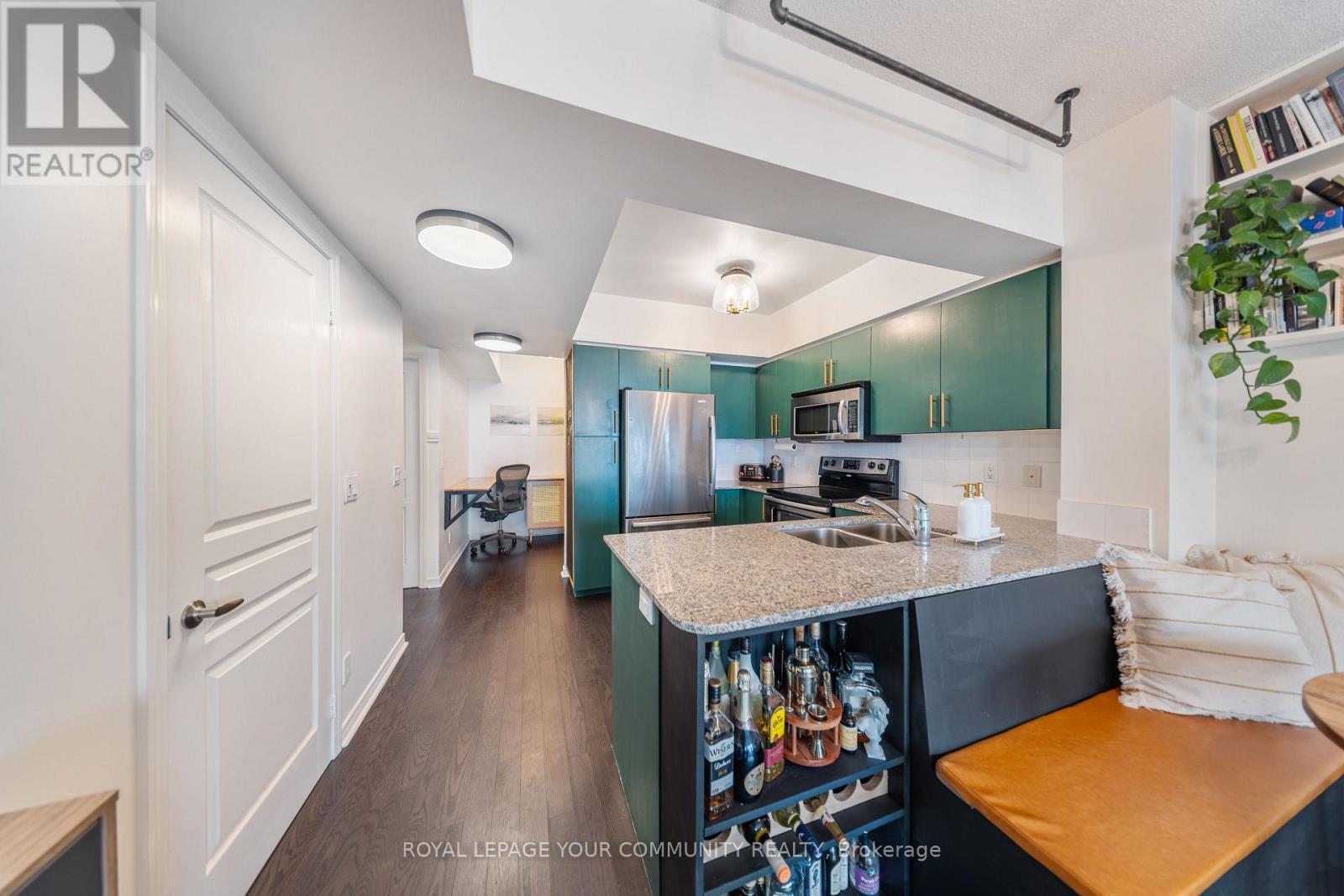 












2101 - 15 LEGION ROAD

,
Toronto,




Ontario
M8V0A9

