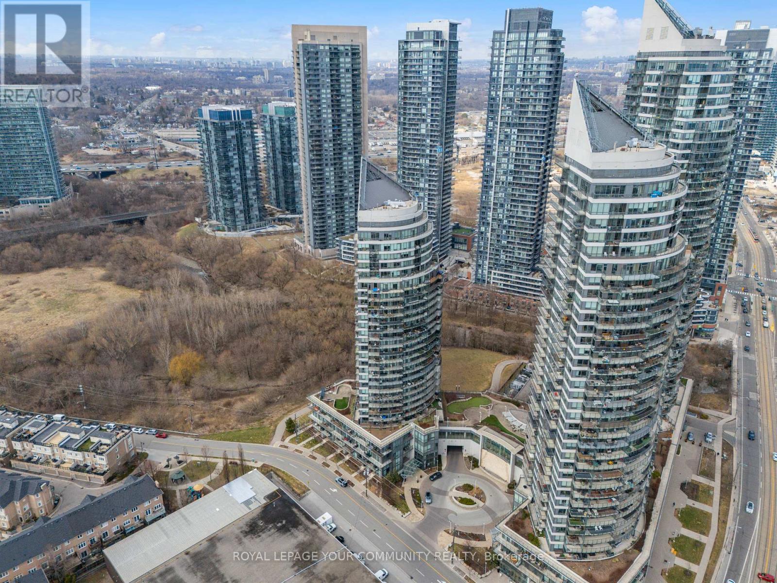 












2101 - 15 LEGION ROAD

,
Toronto,




Ontario
M8V0A9

