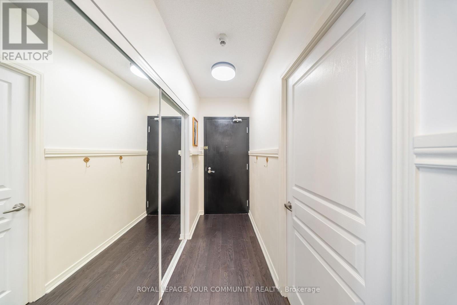 












2101 - 15 LEGION ROAD

,
Toronto,




Ontario
M8V0A9

