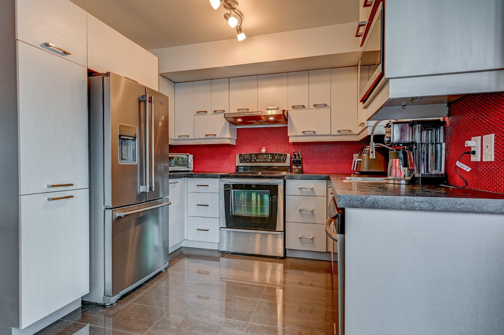 









9685


Rue Yvon-Paiement

,
Mirabel,




QC
J7N0M4

