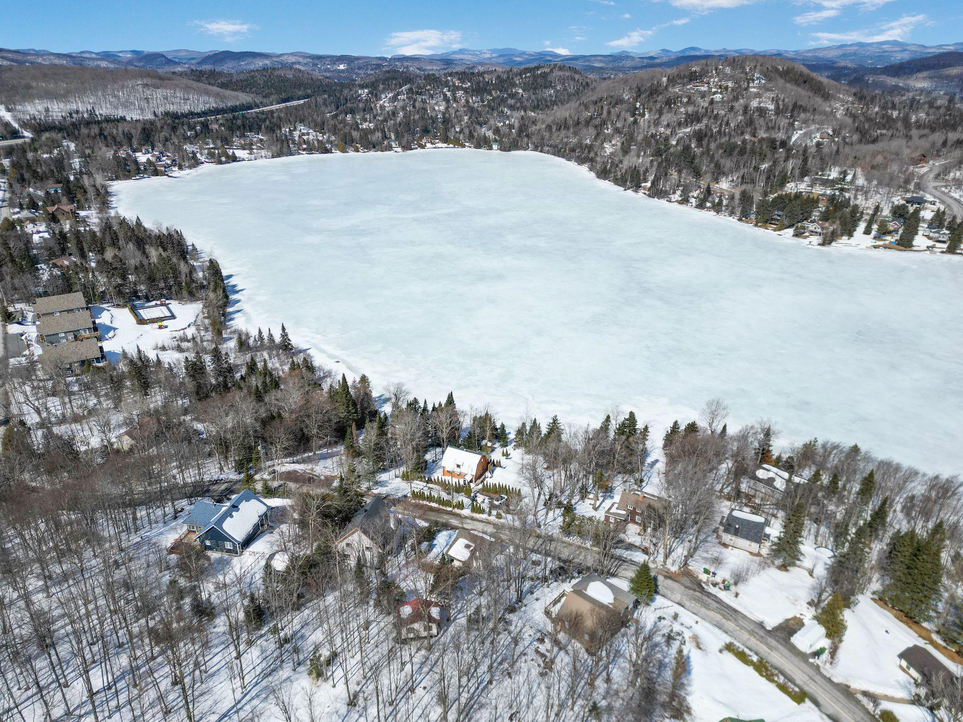 









331


Ch. St-Jean

,
Sainte-Agathe-des-Monts,




QC
J8C2Z7

