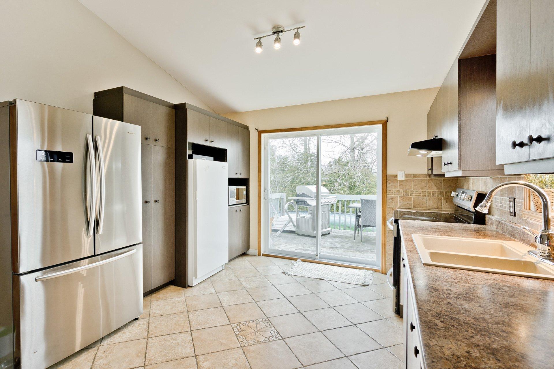 









632


Rue St-Matthieu

,
Sherbrooke (Brompton/Rock Forest/Saint-Élie/Deauville),




QC
J1R0T4

