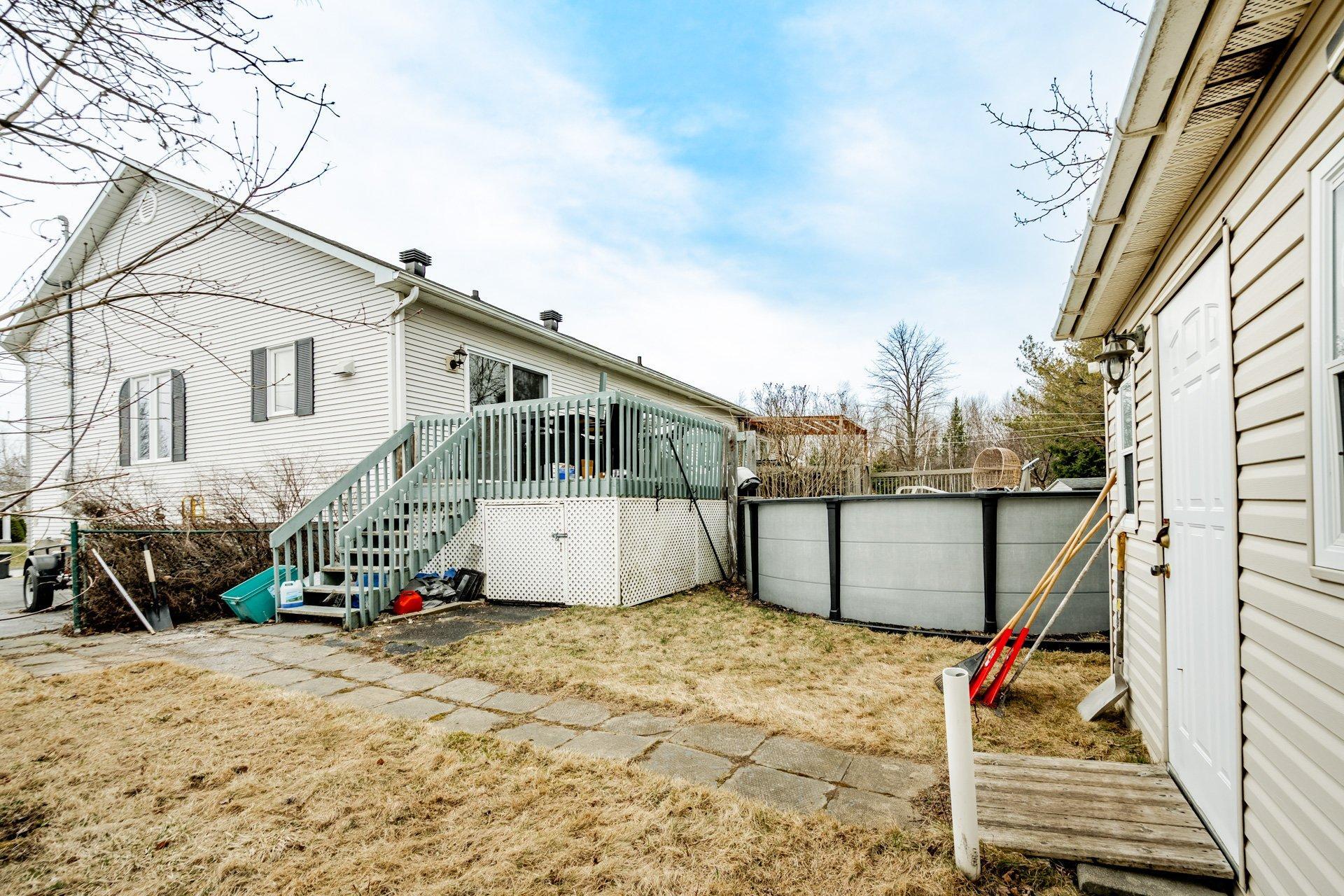 









632


Rue St-Matthieu

,
Sherbrooke (Brompton/Rock Forest/Saint-Élie/Deauville),




QC
J1R0T4

