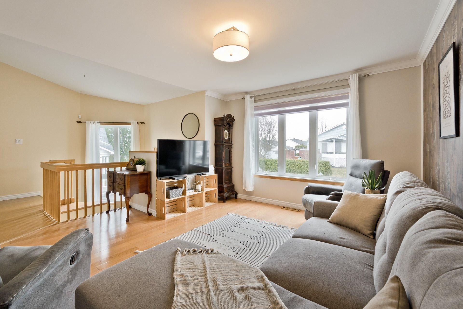 









632


Rue St-Matthieu

,
Sherbrooke (Brompton/Rock Forest/Saint-Élie/Deauville),




QC
J1R0T4

