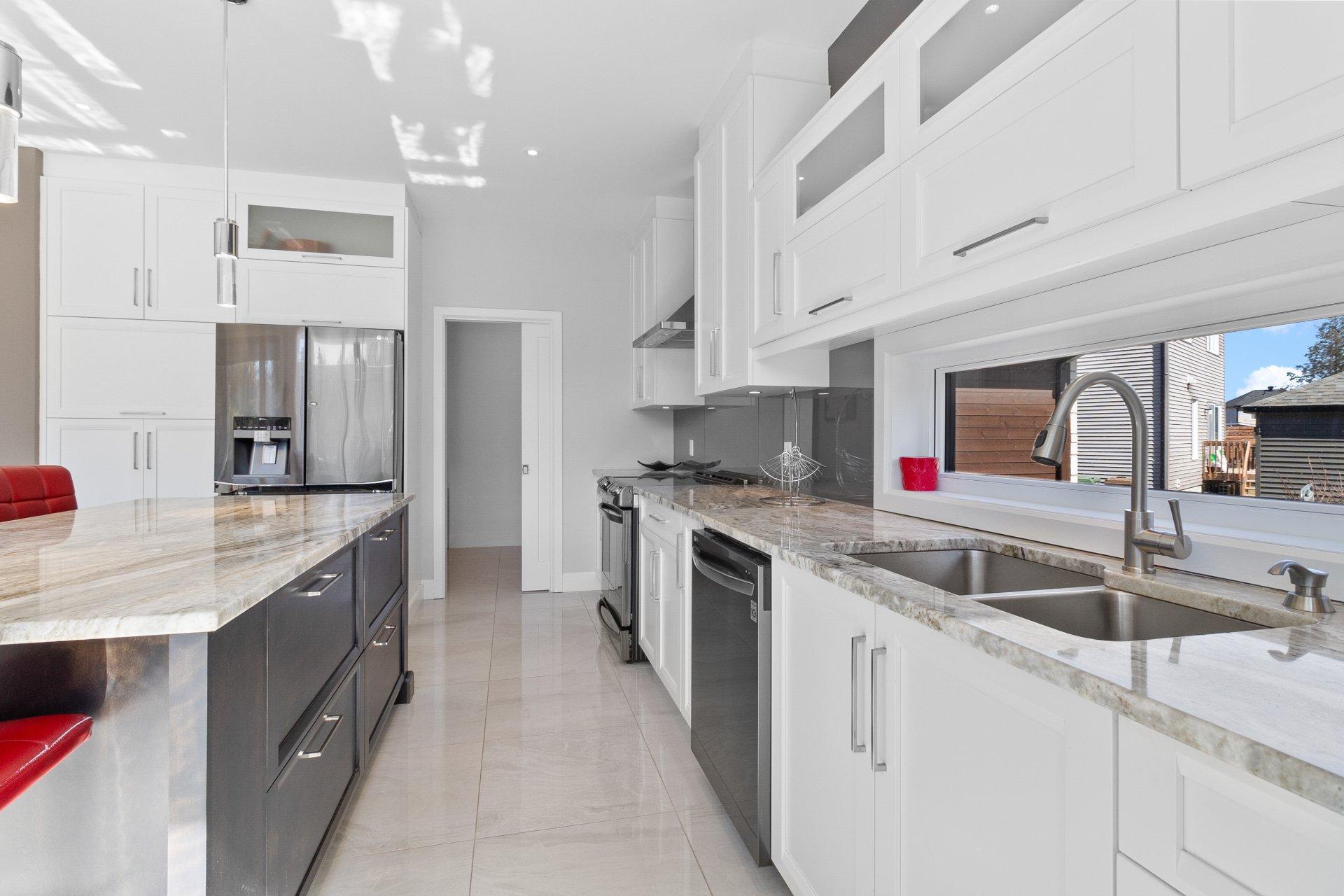 









2220


Rue des Épinettes

,
Sherbrooke (Fleurimont),




QC
J1G0E9

