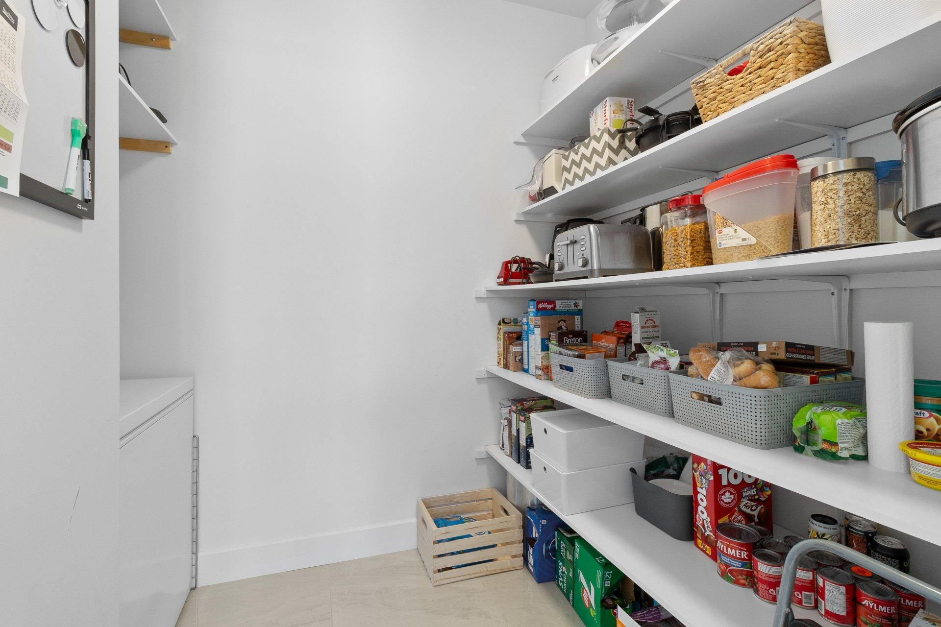 









2220


Rue des Épinettes

,
Sherbrooke (Fleurimont),




QC
J1G0E9

