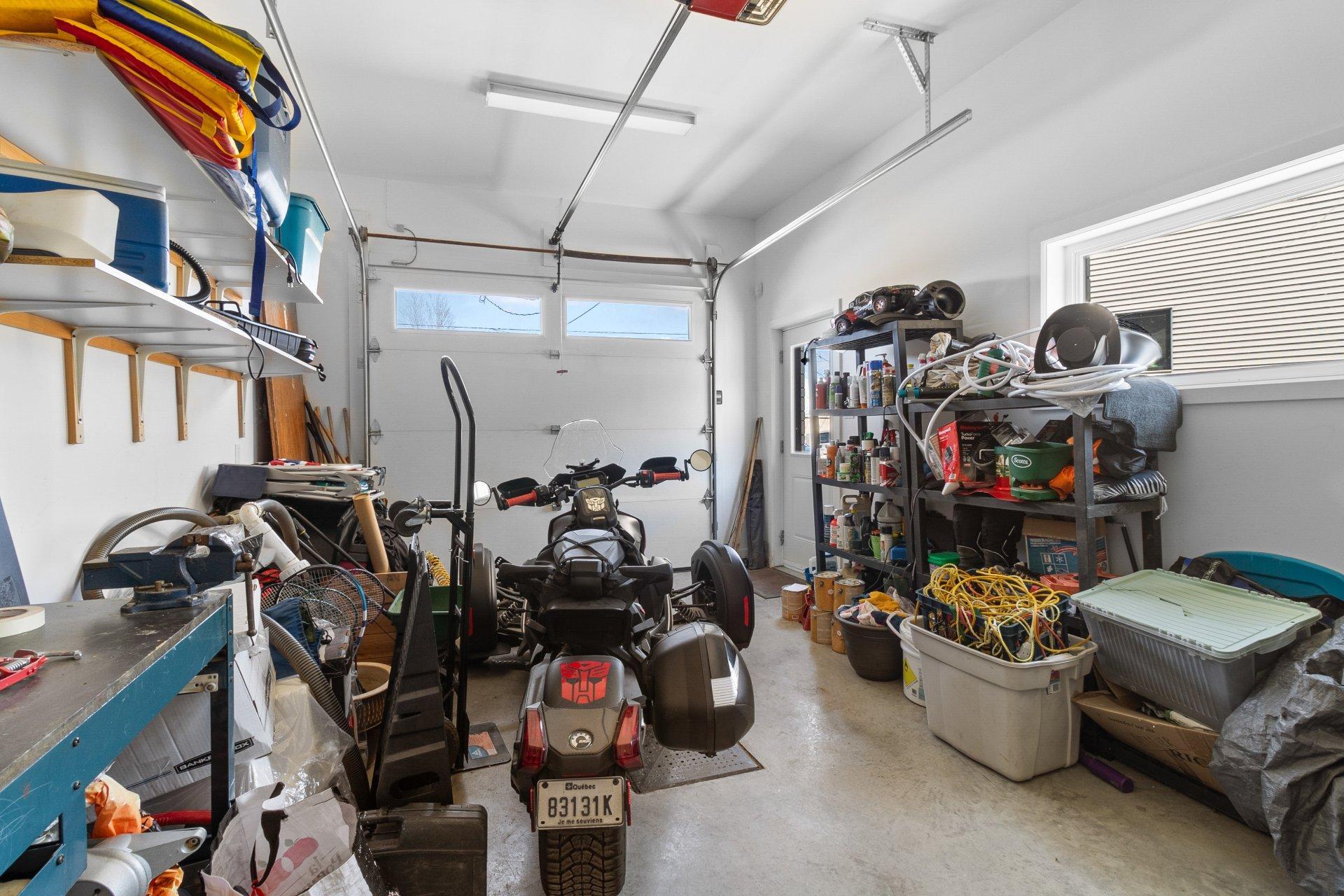 









2220


Rue des Épinettes

,
Sherbrooke (Fleurimont),




QC
J1G0E9

