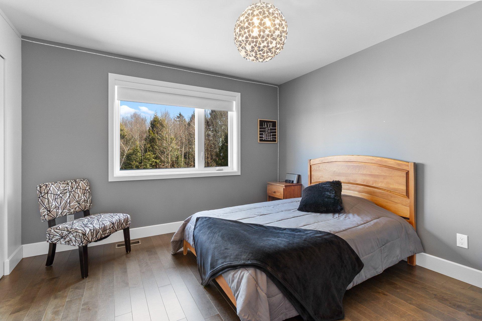









2220


Rue des Épinettes

,
Sherbrooke (Fleurimont),




QC
J1G0E9


