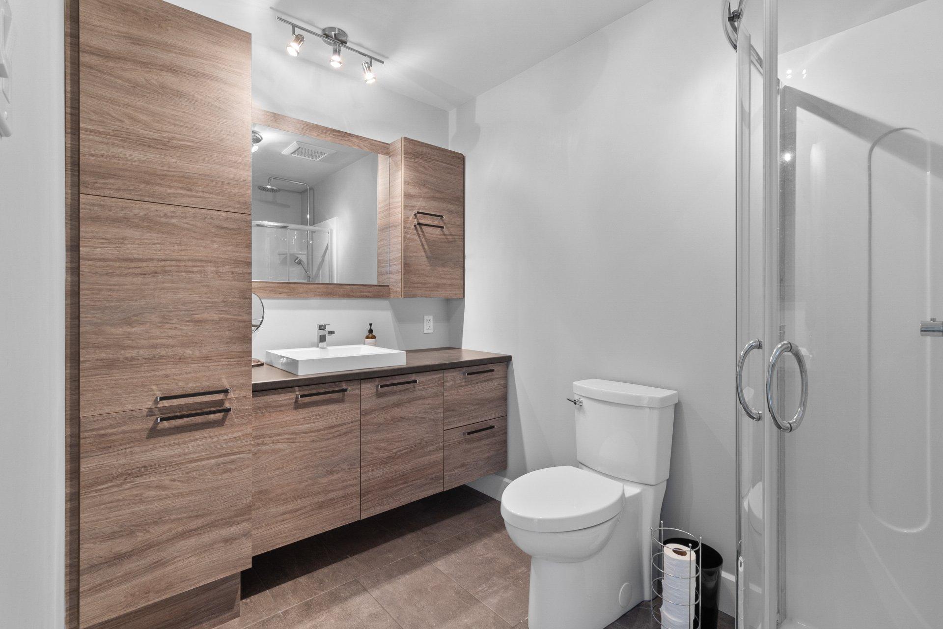









2220


Rue des Épinettes

,
Sherbrooke (Fleurimont),




QC
J1G0E9

