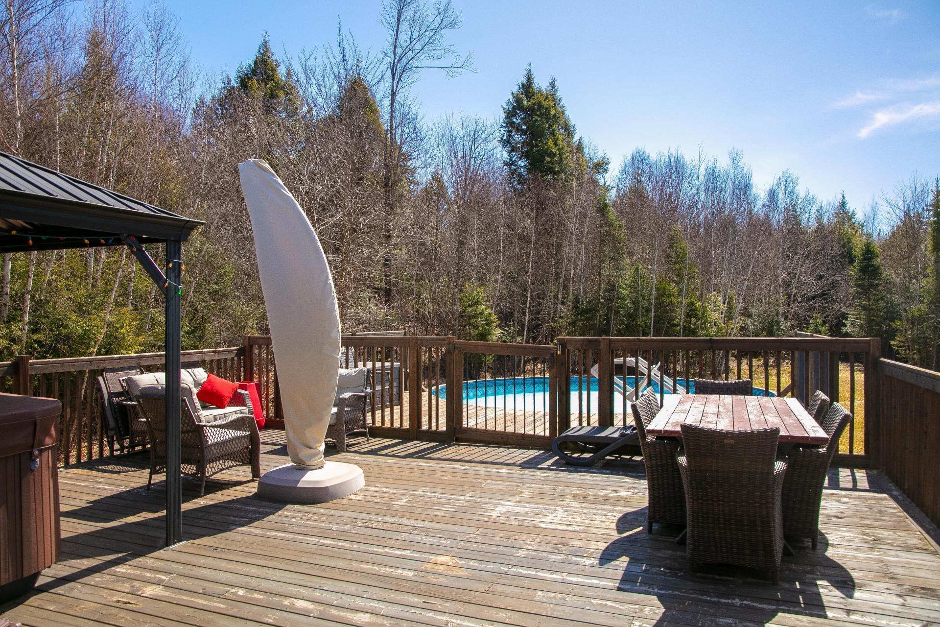 









2220


Rue des Épinettes

,
Sherbrooke (Fleurimont),




QC
J1G0E9

