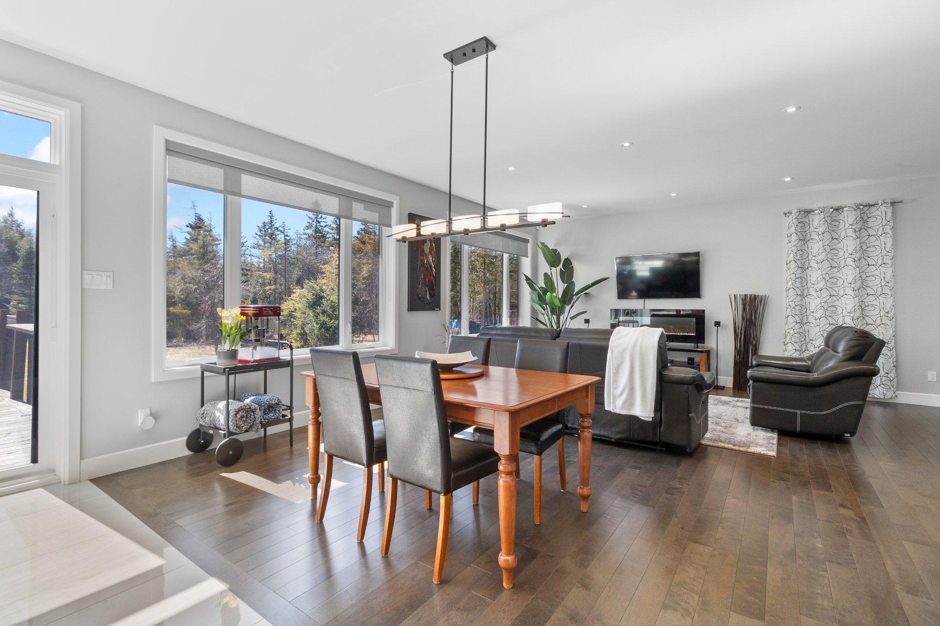 









2220


Rue des Épinettes

,
Sherbrooke (Fleurimont),




QC
J1G0E9

