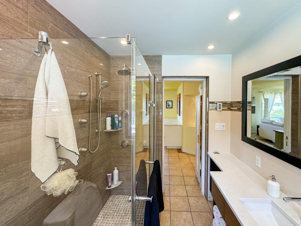 









4609


41st

Street,
Osoyoos,




BC
V0H 1V6


