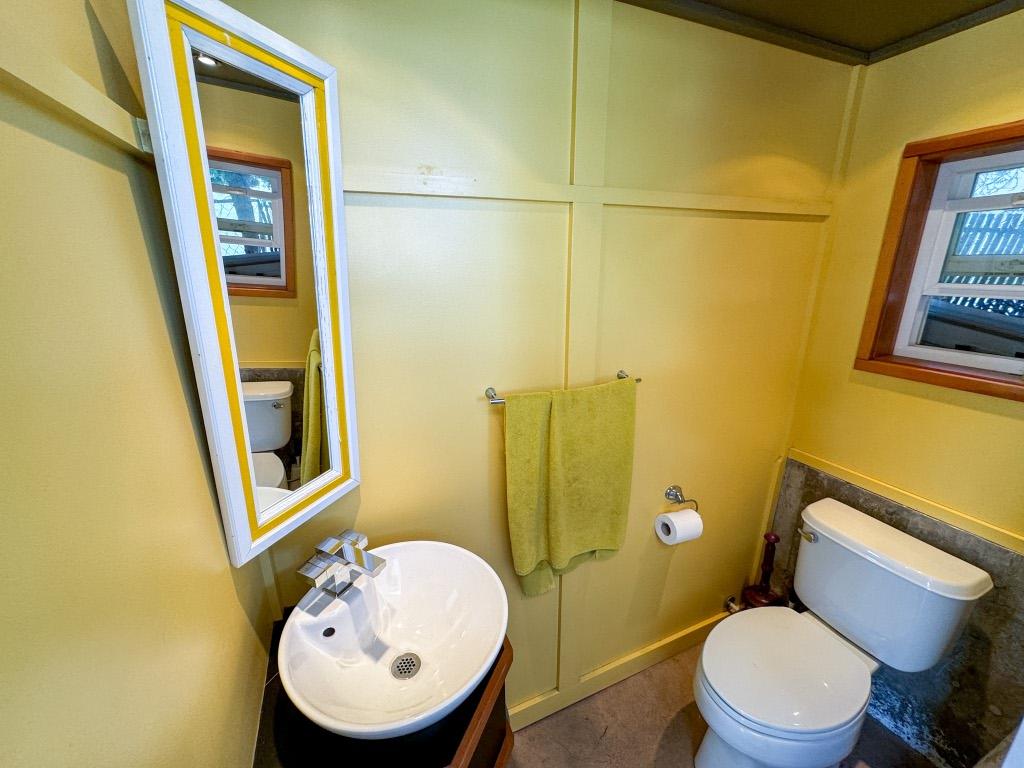









4609


41st

Street,
Osoyoos,




BC
V0H 1V6

