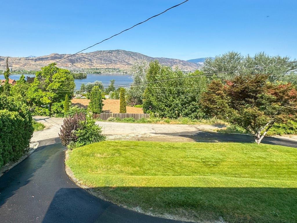 









4609


41st

Street,
Osoyoos,




BC
V0H 1V6

