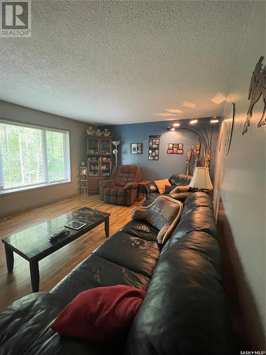 












35 Acres South

,
Hudson Bay Rm No. 394,




Saskatchewan
S0E0Y0

