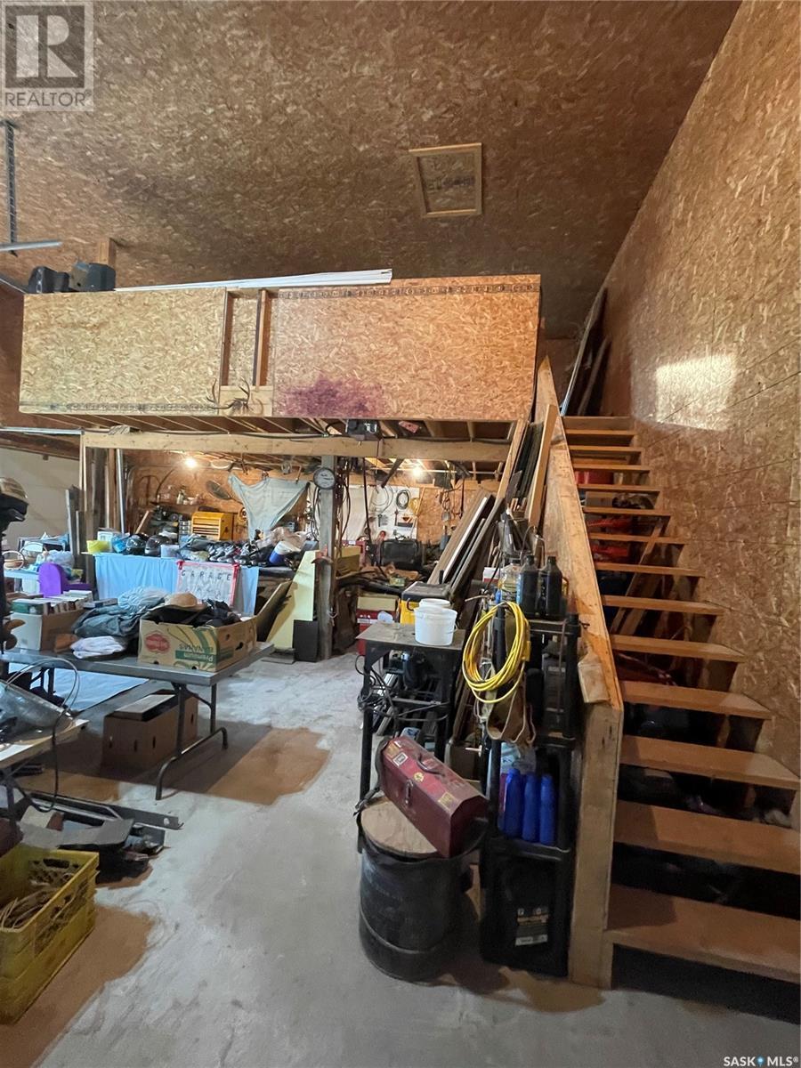 












35 Acres South

,
Hudson Bay Rm No. 394,




Saskatchewan
S0E0Y0

