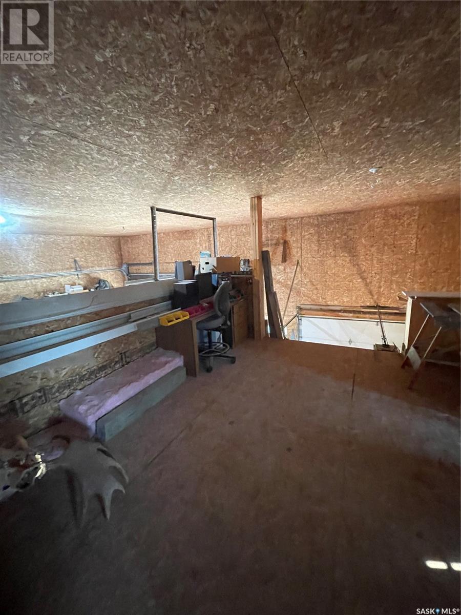 












35 Acres South

,
Hudson Bay Rm No. 394,




Saskatchewan
S0E0Y0

