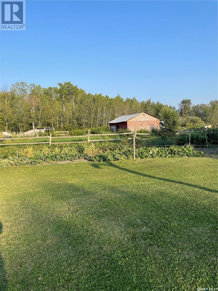 












35 Acres South

,
Hudson Bay Rm No. 394,




Saskatchewan
S0E0Y0

