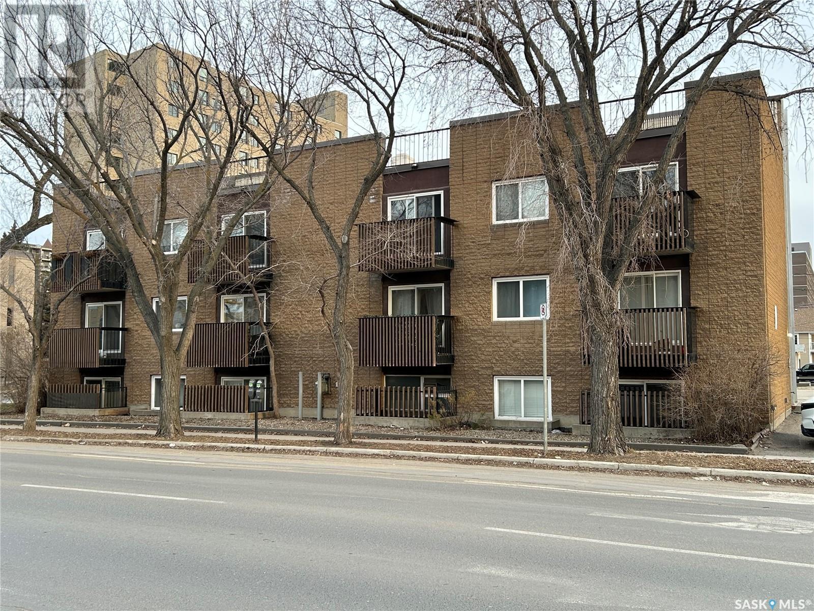 












8 2104 McIntyre STREET

,
Regina,




Saskatchewan
S4P2R7

