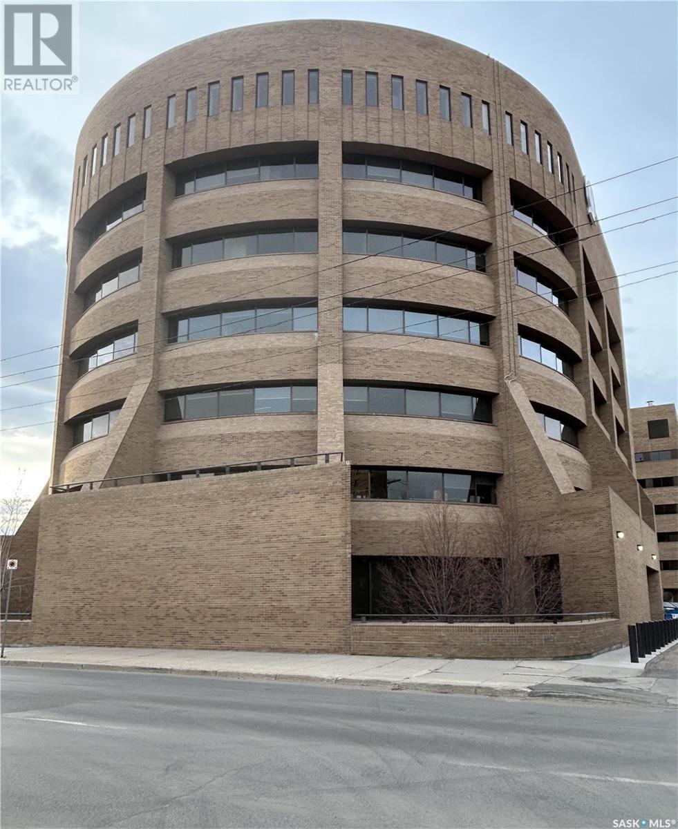 












8 2104 McIntyre STREET

,
Regina,




Saskatchewan
S4P2R7

