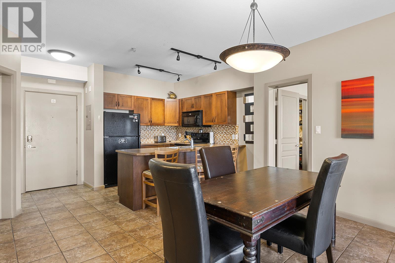 












654 Cook Road Unit# 414

,
Kelowna,




British Columbia
V1W3G7

