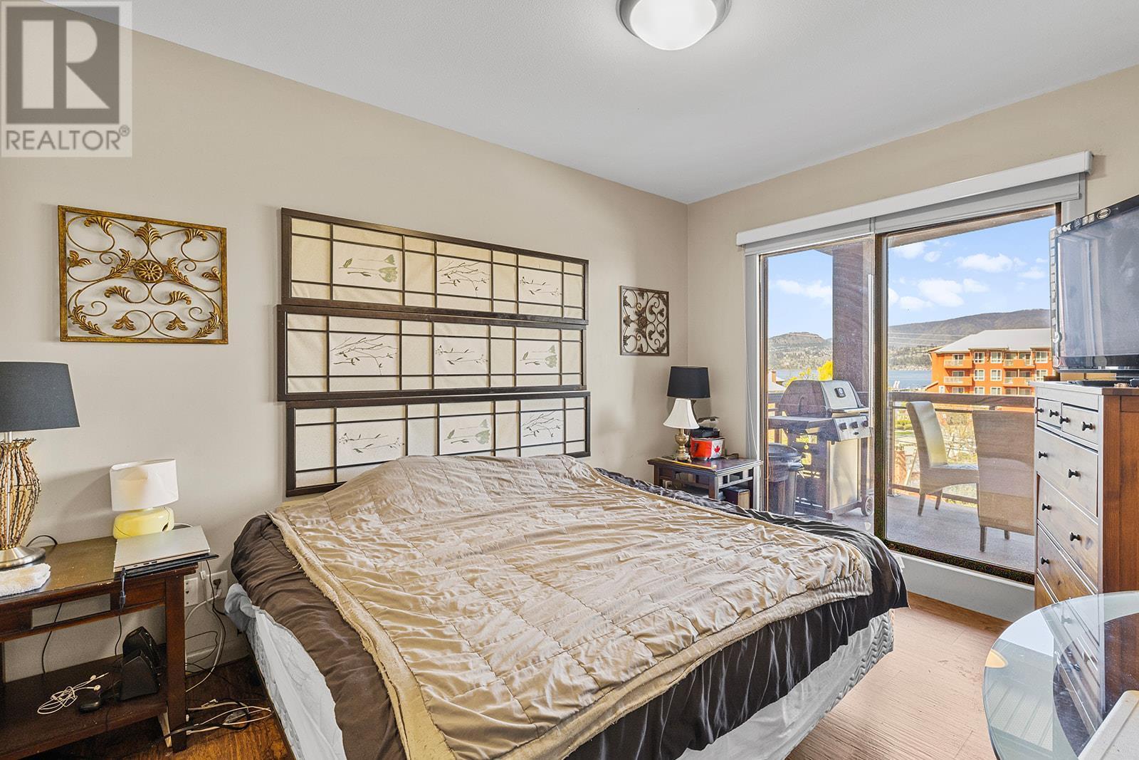 












654 Cook Road Unit# 414

,
Kelowna,




British Columbia
V1W3G7

