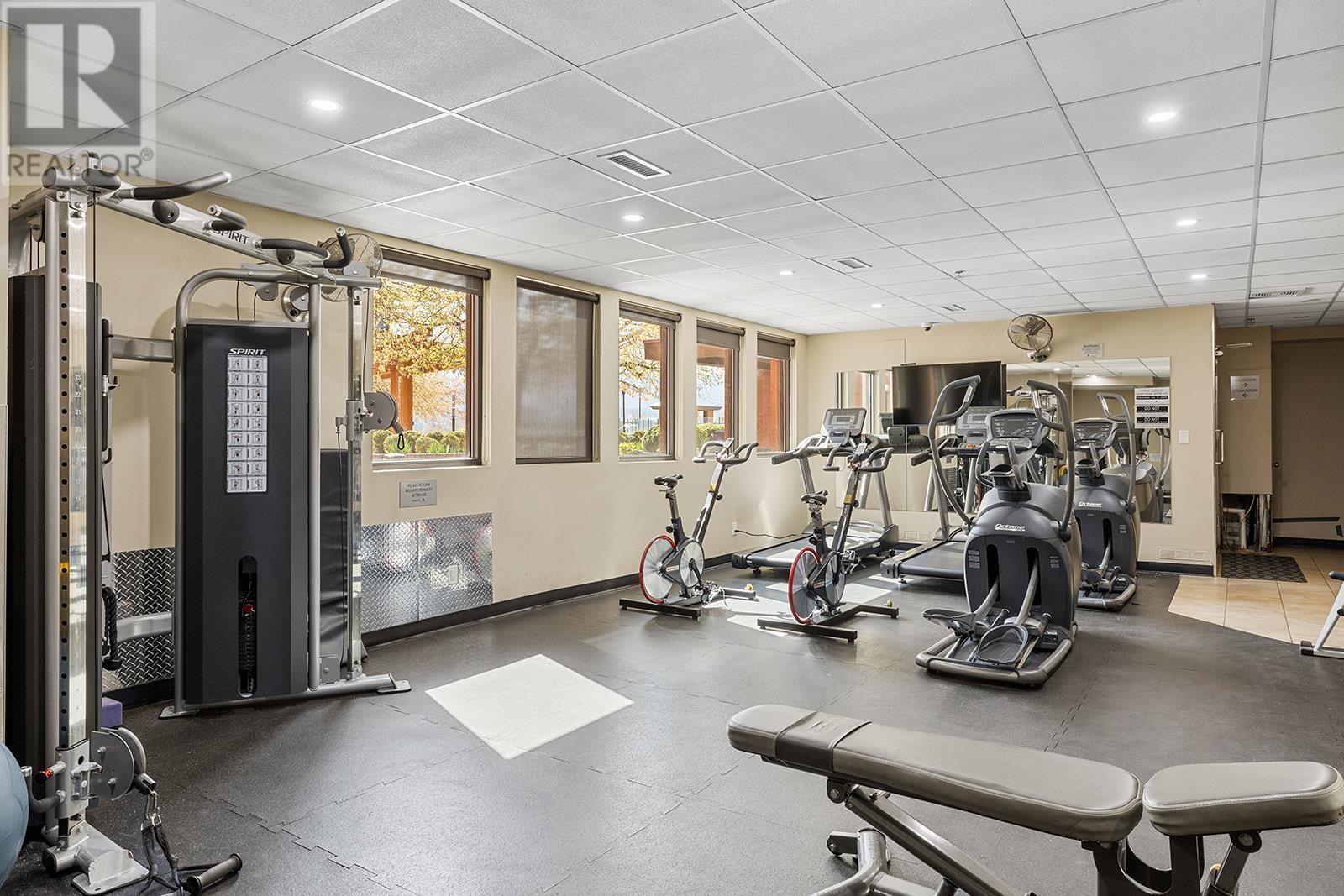 












654 Cook Road Unit# 414

,
Kelowna,




British Columbia
V1W3G7

