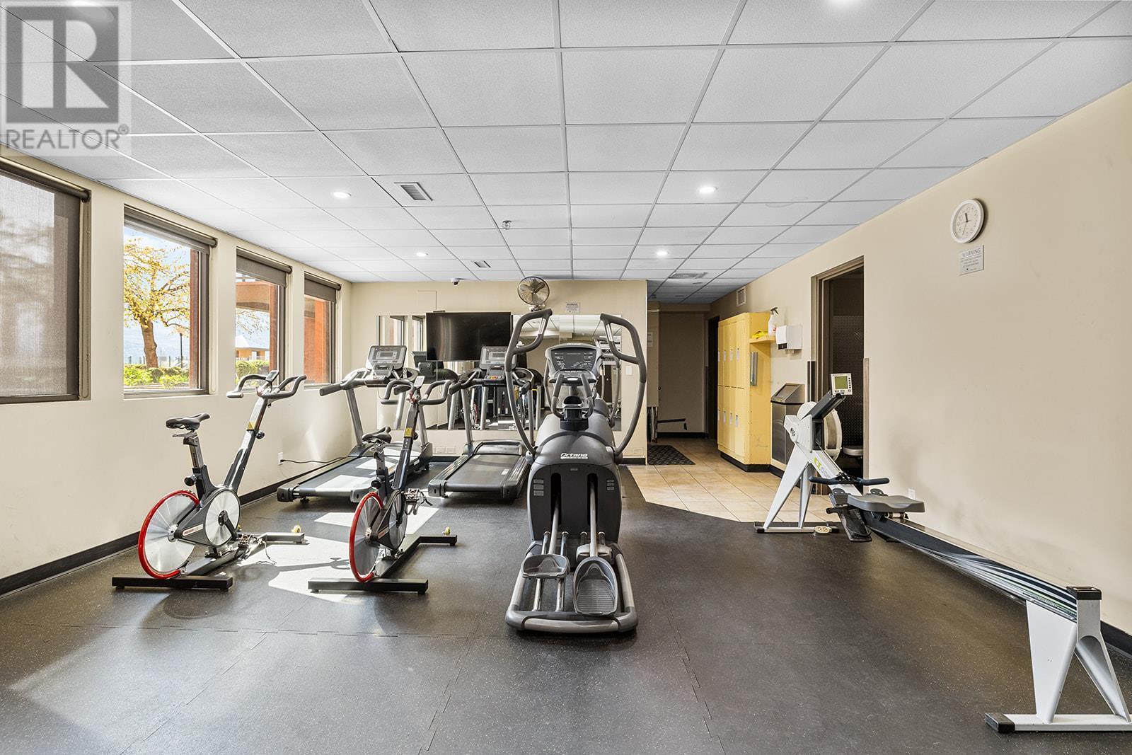 












654 Cook Road Unit# 414

,
Kelowna,




British Columbia
V1W3G7

