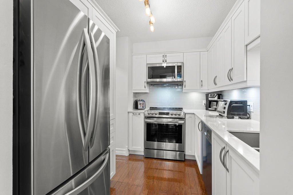 









4480


Prom. Paton

, 104,
Laval (Chomedey),




QC
H7W5E1

