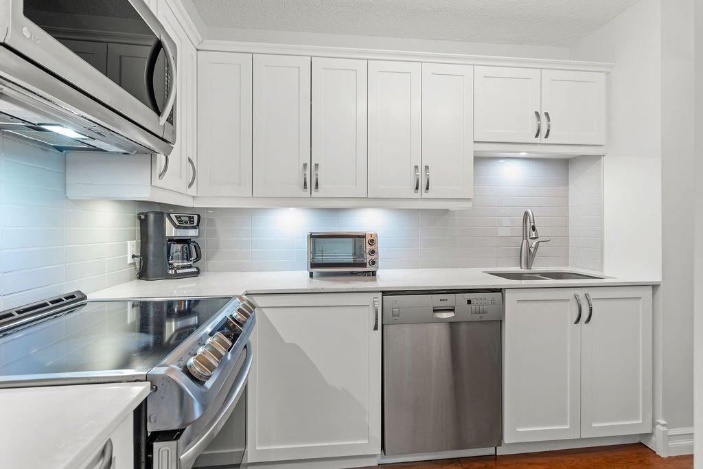 









4480


Prom. Paton

, 104,
Laval (Chomedey),




QC
H7W5E1

