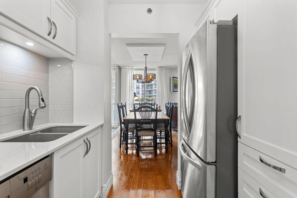 









4480


Prom. Paton

, 104,
Laval (Chomedey),




QC
H7W5E1

