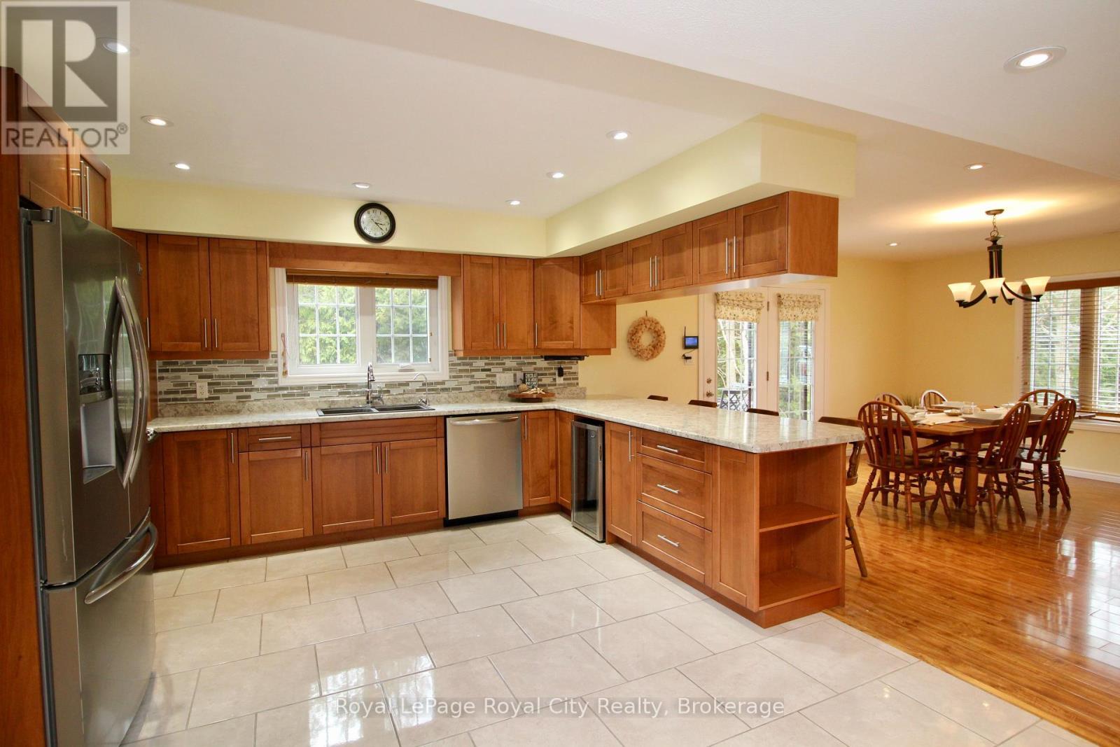 












13 ELGIN STREET

,
Northern Bruce Peninsula,




Ontario
N0H2R0

