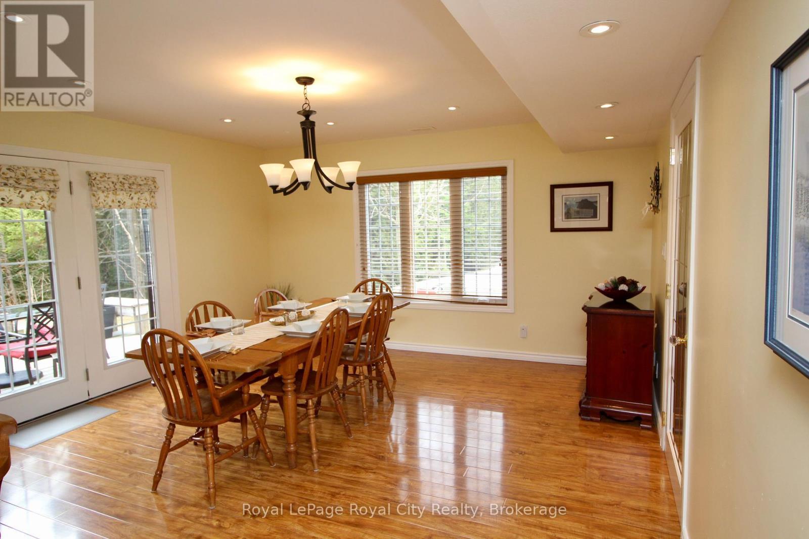 












13 ELGIN STREET

,
Northern Bruce Peninsula,




Ontario
N0H2R0

