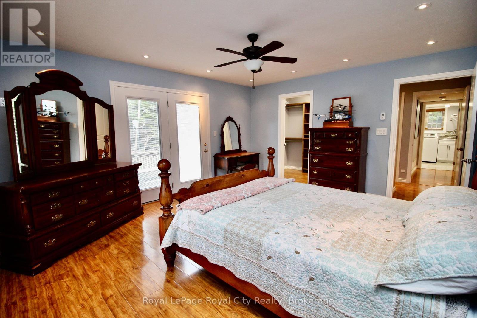 












13 ELGIN STREET

,
Northern Bruce Peninsula,




Ontario
N0H2R0

