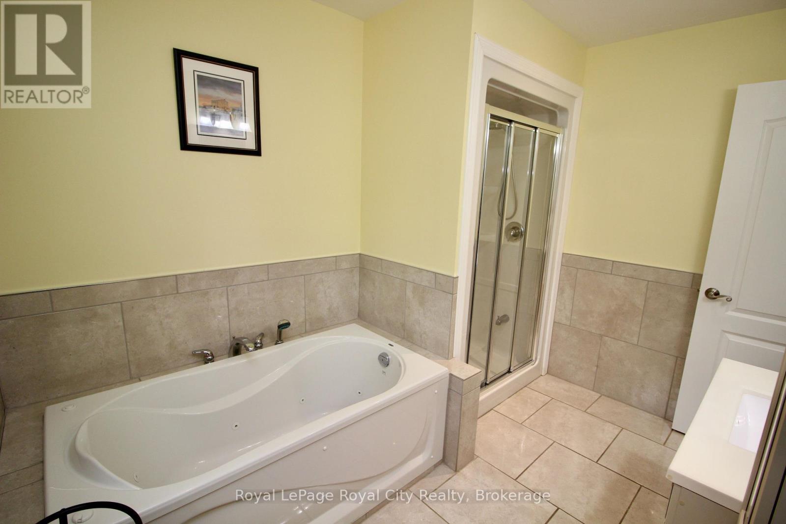 












13 ELGIN STREET

,
Northern Bruce Peninsula,




Ontario
N0H2R0

