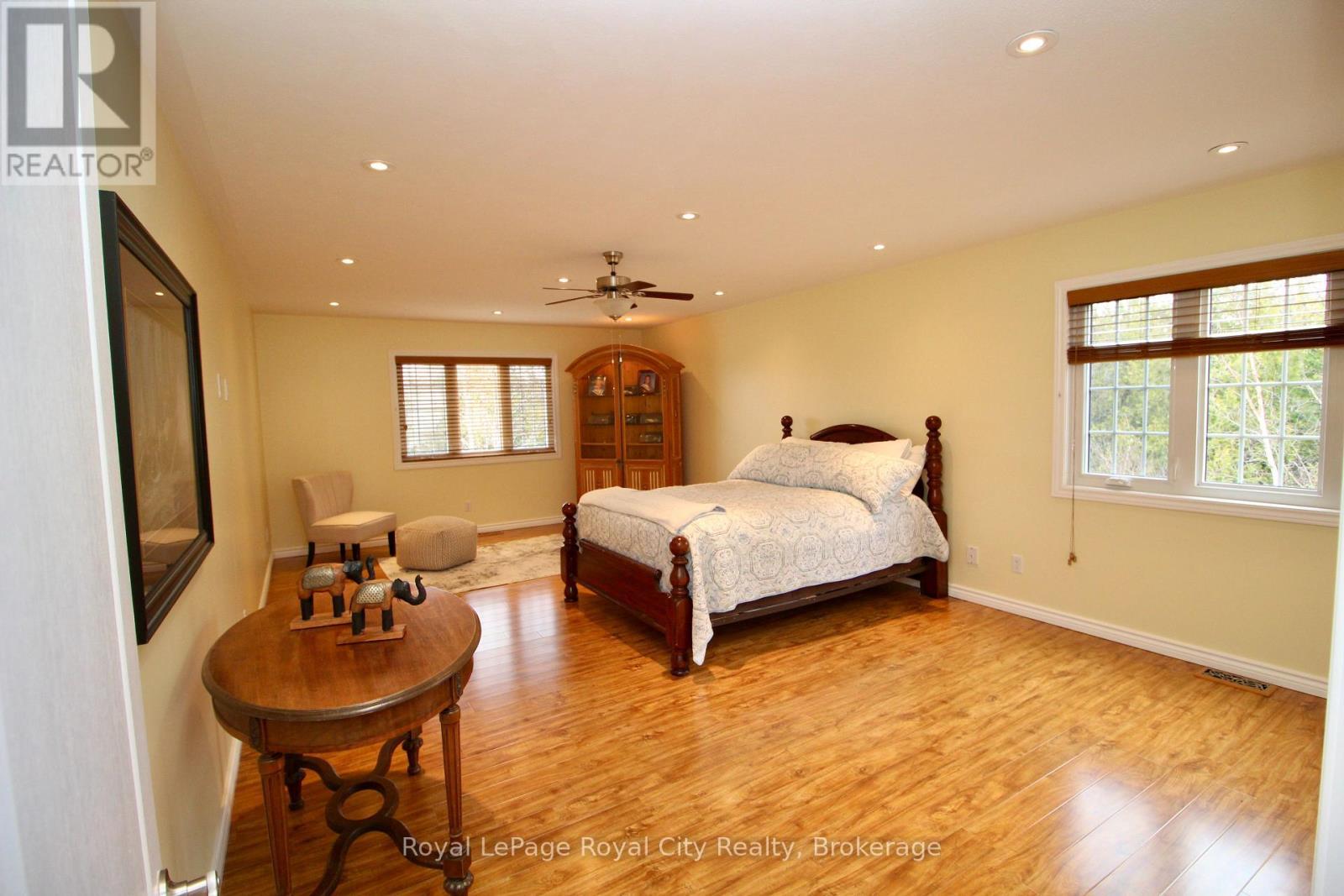 












13 ELGIN STREET

,
Northern Bruce Peninsula,




Ontario
N0H2R0

