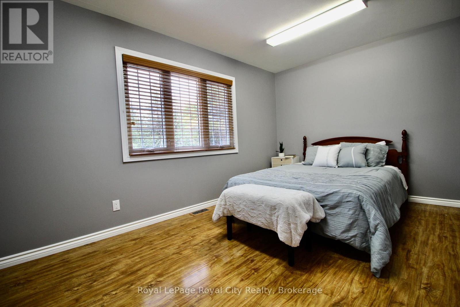 












13 ELGIN STREET

,
Northern Bruce Peninsula,




Ontario
N0H2R0

