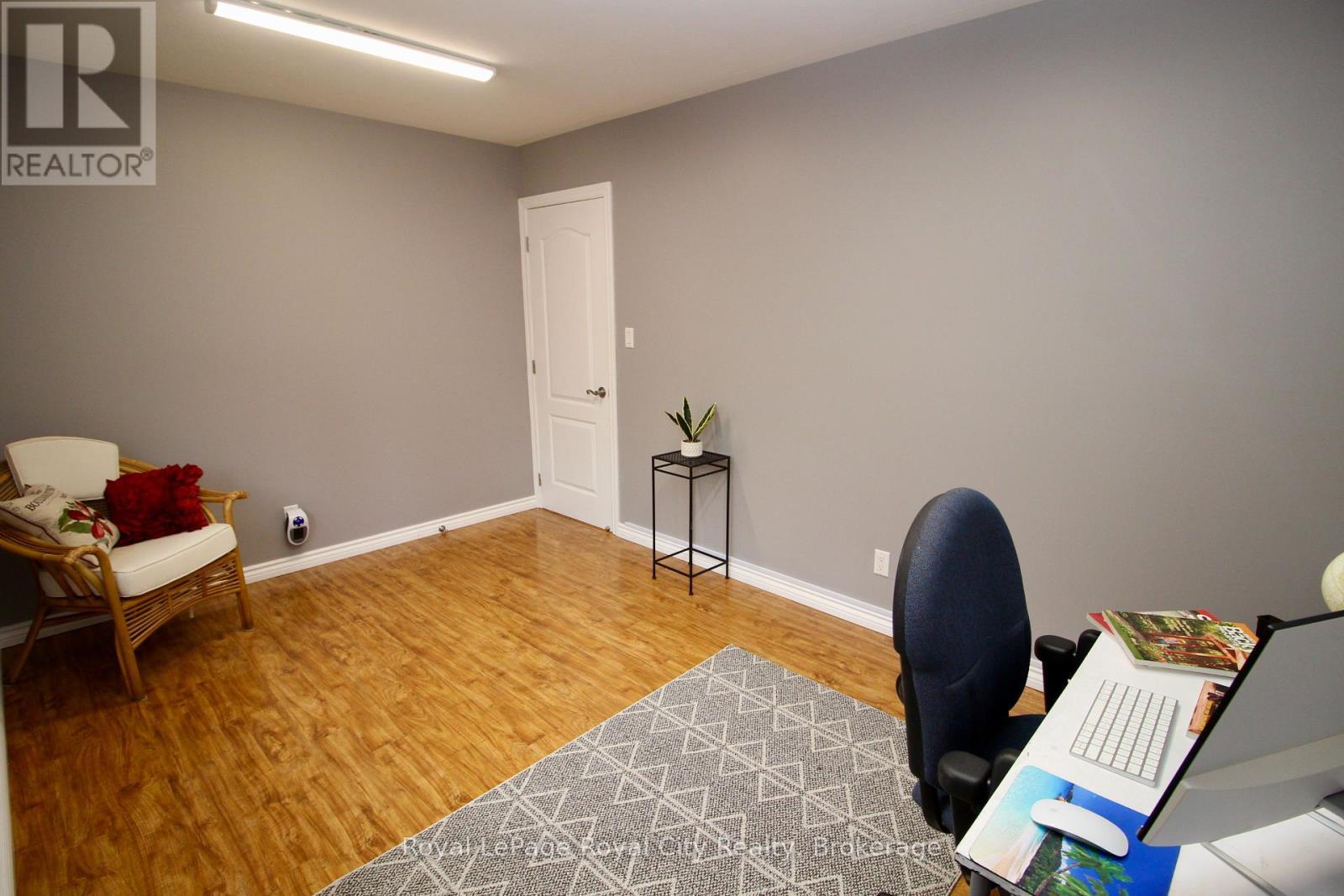 












13 ELGIN STREET

,
Northern Bruce Peninsula,




Ontario
N0H2R0

